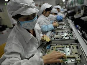 “机器人革命”下的富士康解雇六万员工 技术替代与个体困境的深刻反思